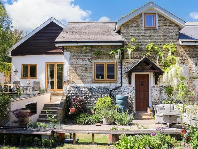 House for sale in Acol, Kent