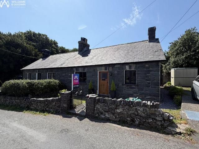 House for sale in Llandygai, Wales