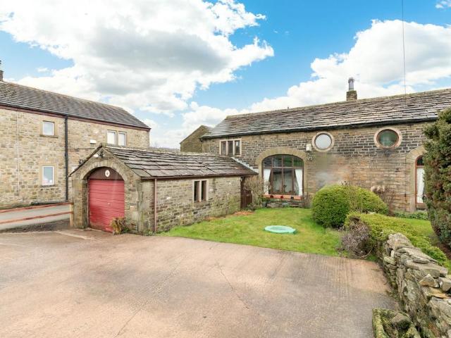House for sale in Holme Valley, Hepworth