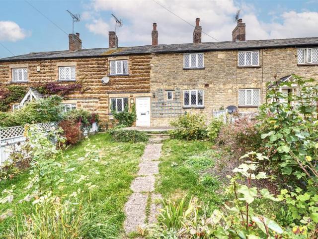 House for sale in Woodford