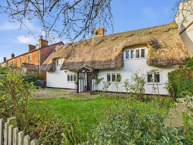 House for sale in Chipping Hill, Essex