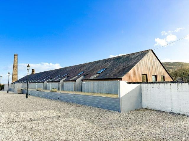 House for sale in Roche, Bugle