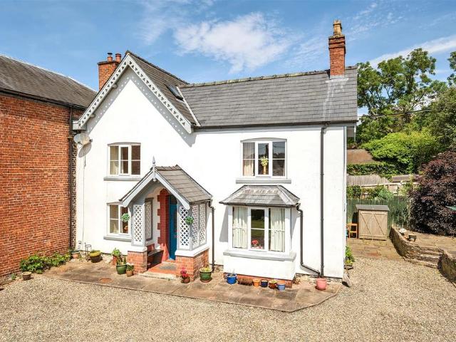 House for sale in Llansilin