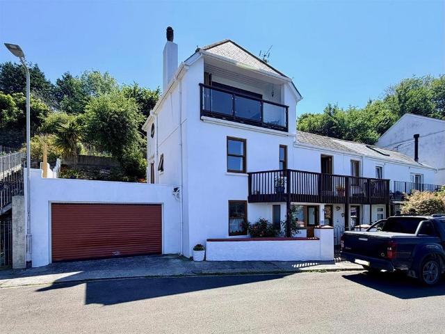 House for sale in Barne Barton, Mount Wise