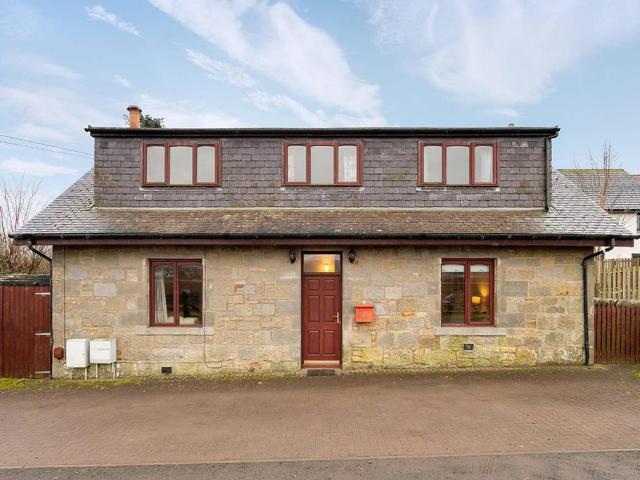House for sale in Milnathort, Scotland