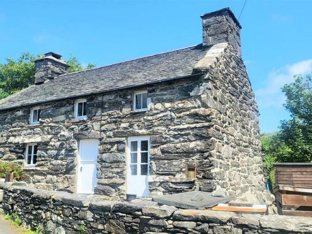 House for sale in Wales