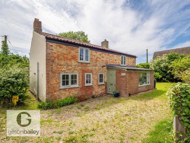 House for sale in Lingwood and Burlingham, Crostwick