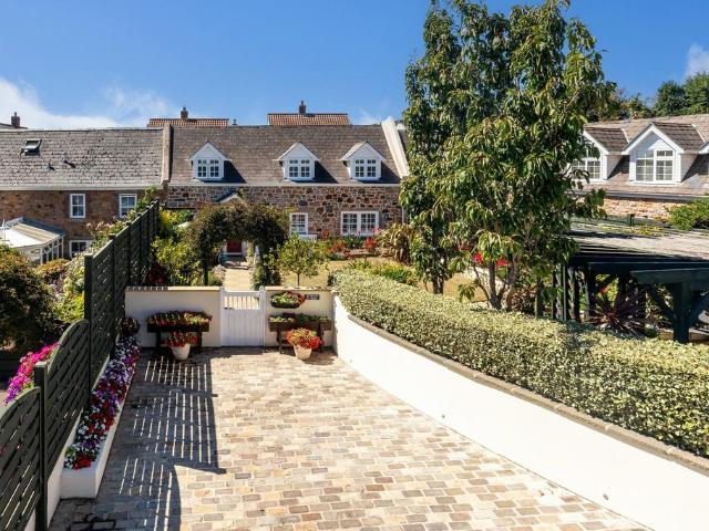 House for sale in Hornsey, Greater London