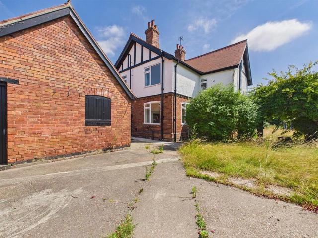 House for sale in Alverton, East Midlands