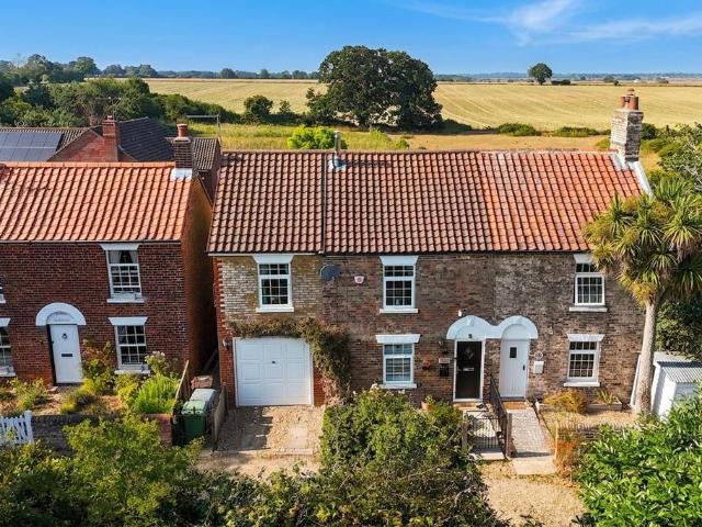 House for sale in Halvergate, Crostwick