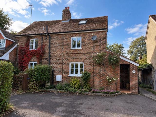 House for sale in Chiddingfold, Waverley