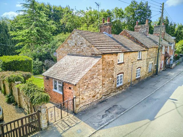 House for sale in Stoke Albany