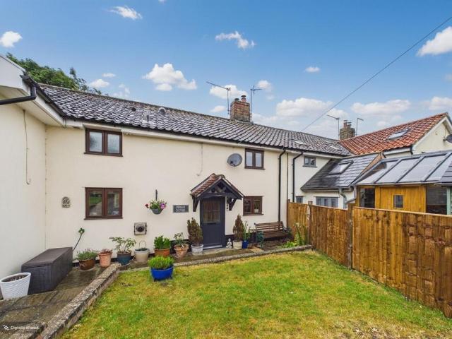 House for sale in Bedingfield, Suffolk
