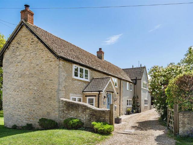 House for sale in Charlton-on-Otmoor, Evershot
