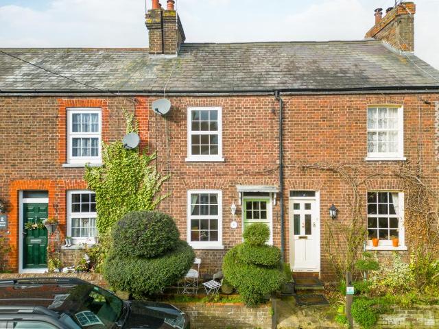 House for sale in Pouchen End, Hertfordshire