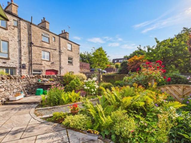 House for sale in Lupton