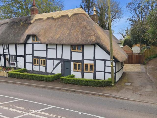 House for sale in Alderminster, Warwickshire