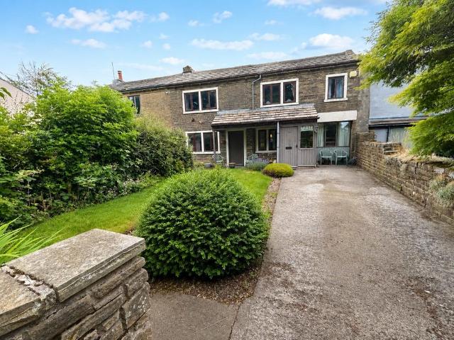 House for sale in Thornton, West Yorkshire