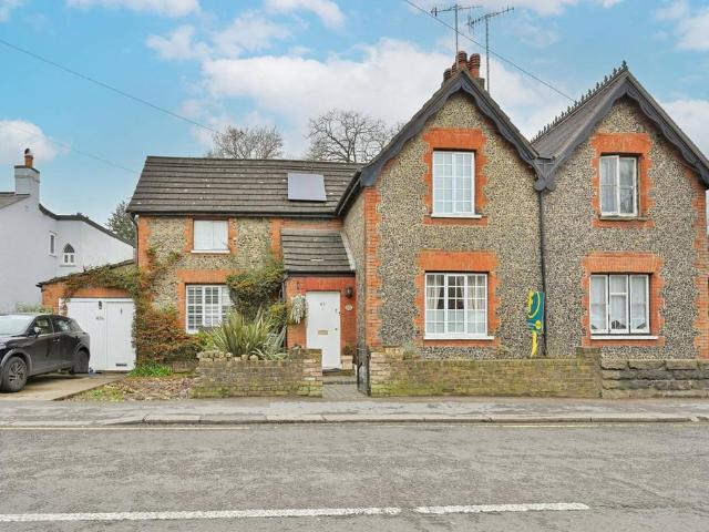 House for sale in Bushey