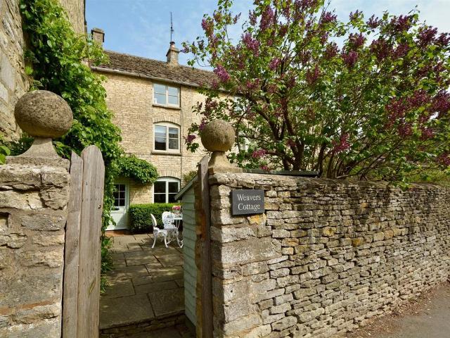 House for sale in Minchinhampton, School House