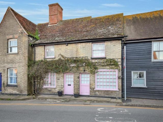 House for sale in Dale Hill, Essex