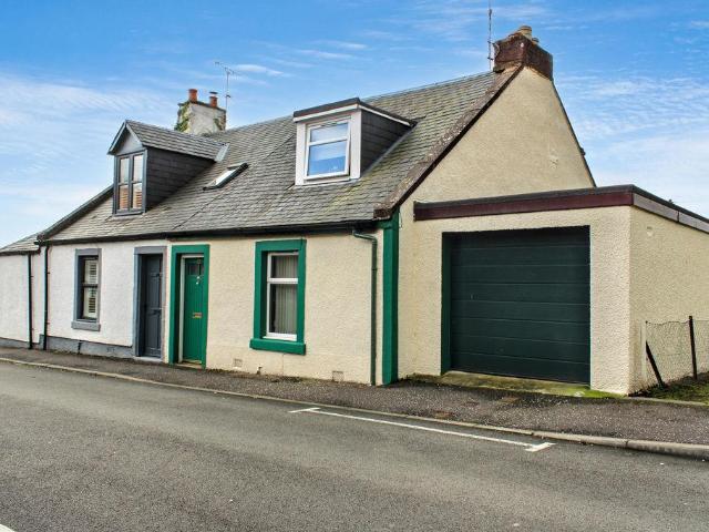 House for sale in Tillicoultry, Scotland