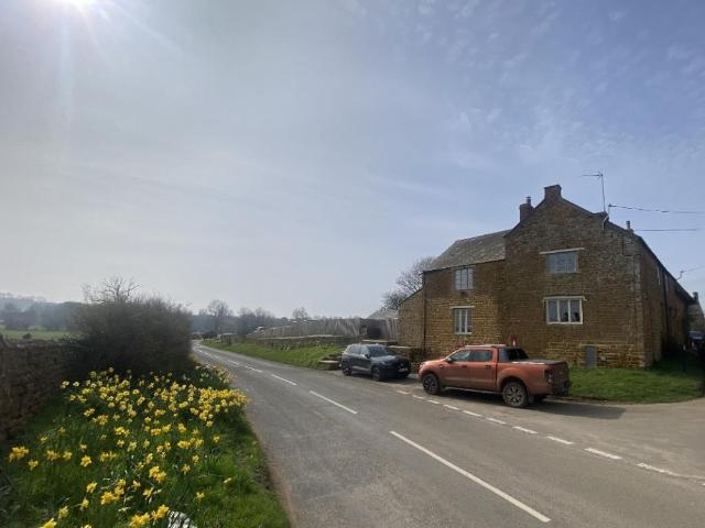 House for sale in Evershot, Oxfordshire