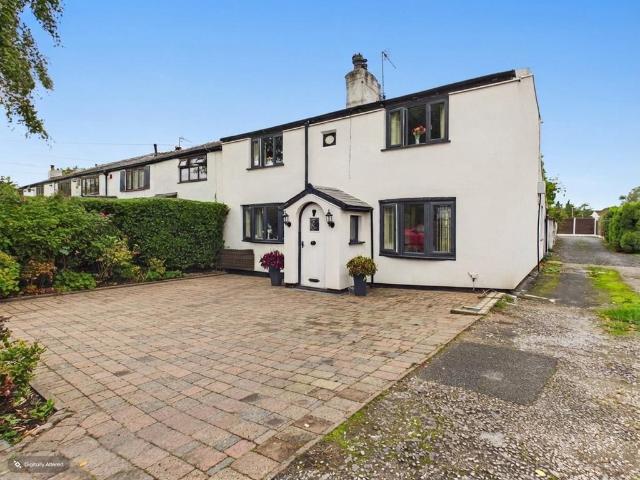 House for sale in Newtonmoor, Tameside