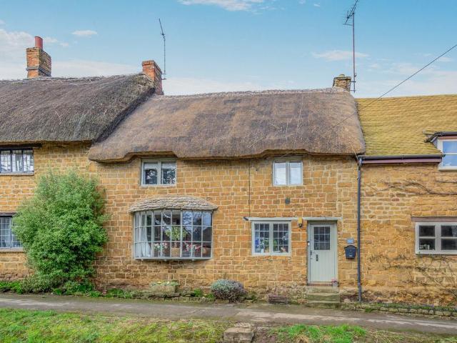 House for sale in Evershot, Oxfordshire