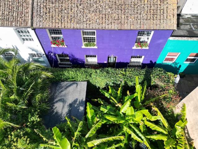 House for sale in Round Hill, Brighton