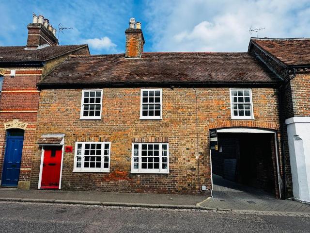 House for sale in Pouchen End, Hertfordshire