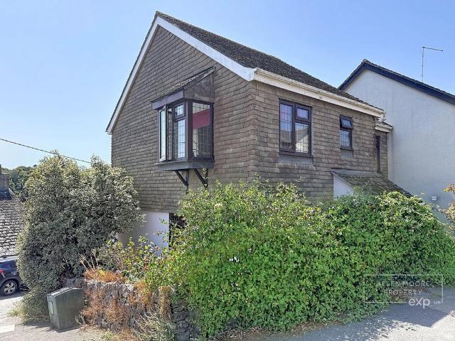 House for sale in Strode, Devon