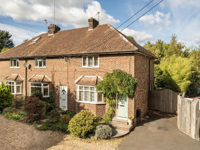 House for sale in Codmore Hill, Horsham