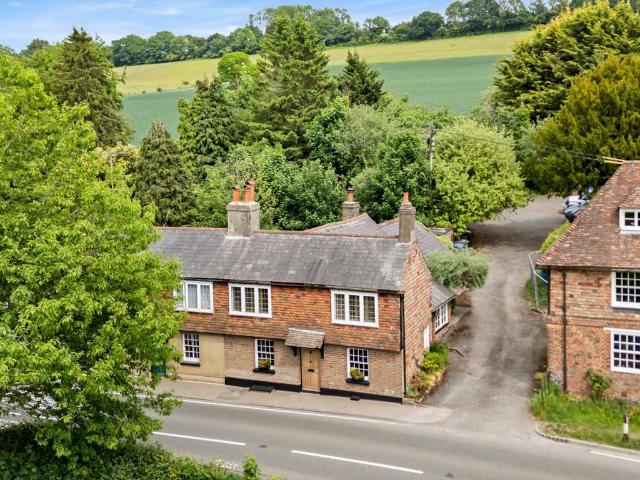 House for sale in Denton with Wootton, Ash