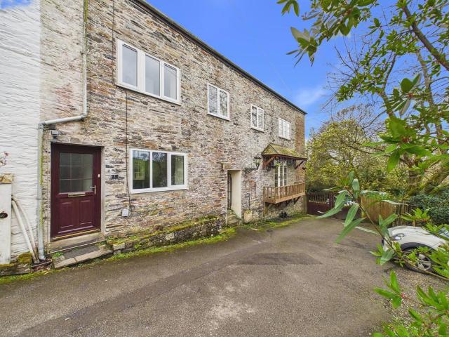 House for sale in Menheniot, Cornwall