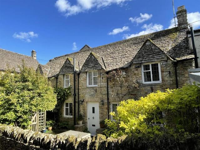 House for sale in Fossebridge, Gloucestershire