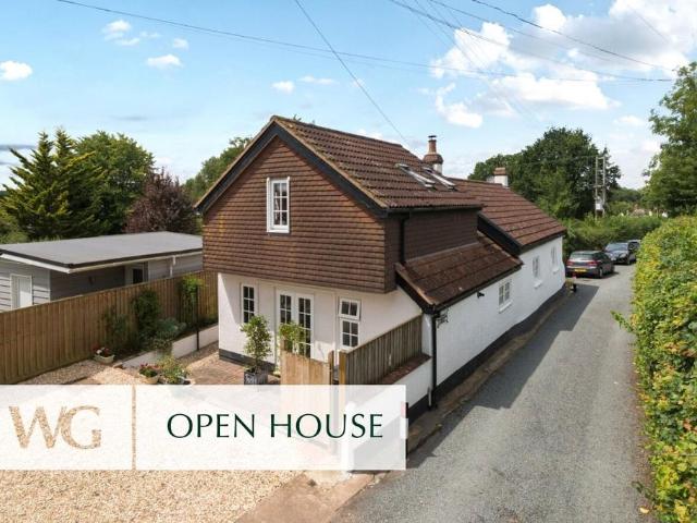 House for sale in Clyst St. George, Budlake