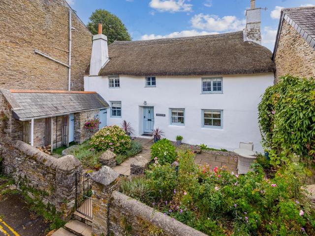 House for sale in Strode, Devon