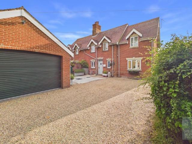 House for sale in Eastbridge, Suffolk