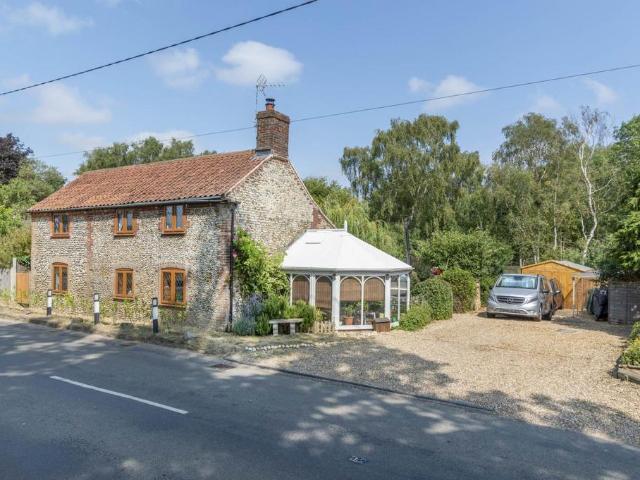 House for sale in East Tuddenham, Norfolk