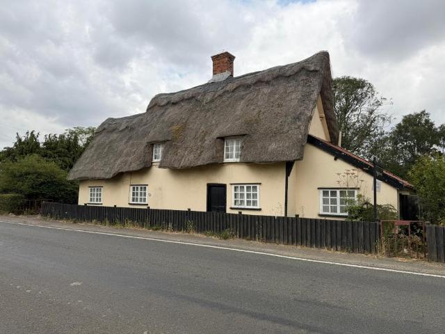 House for sale in Oakley, Bedingfield