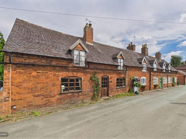 House for sale in Beamhurst, Staffordshire