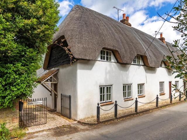 House for sale in Barton Stacey, Hampshire