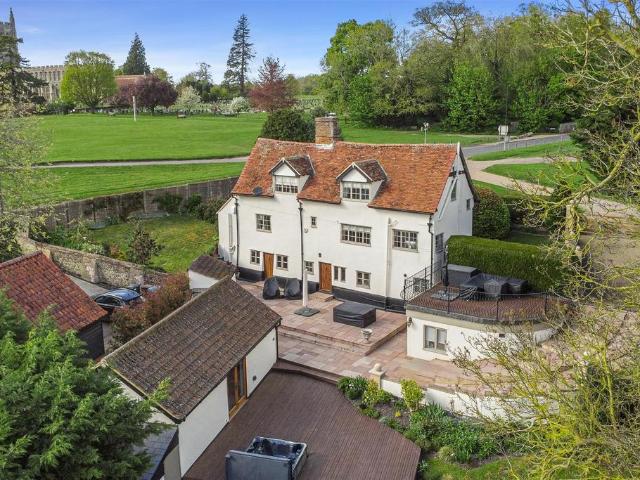 House for sale in Chelmondiston, Suffolk
