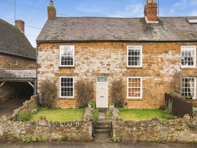 House for sale in Byfield