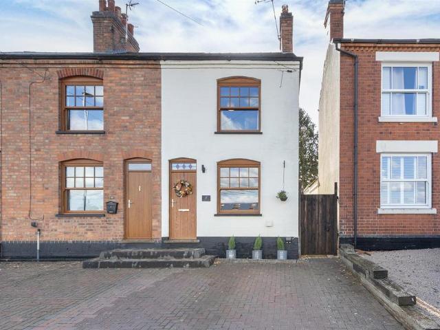 House for sale in Dunton Bassett, Harborough