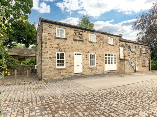 House for sale in Warmfield cum Heath, Heath