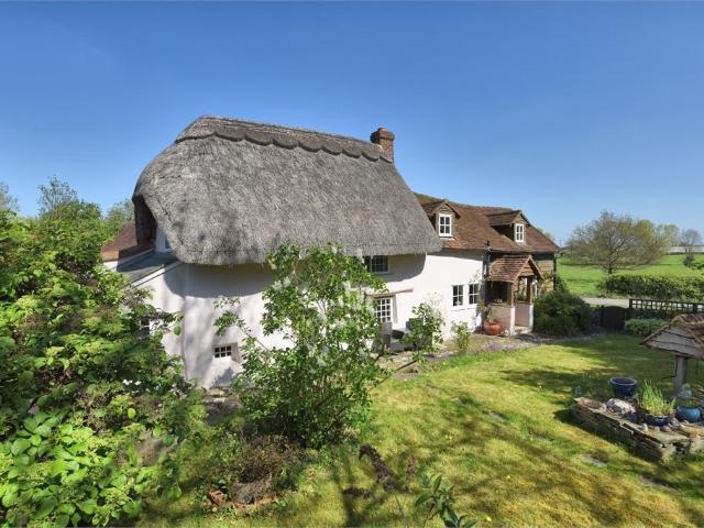 House for sale in Stone with Bishopstone and Hartwell, Buckinghamshire