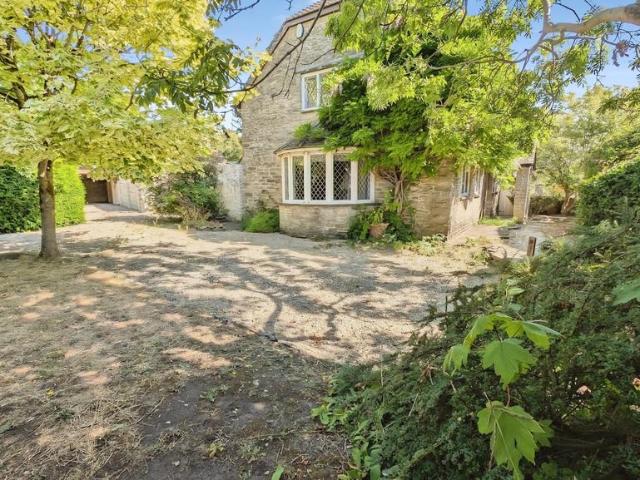 House for sale in Acton Turville, South Gloucestershire