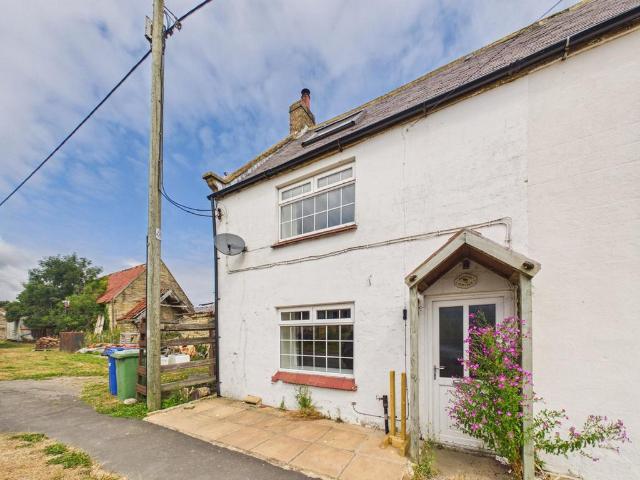 House for sale in Ruswarp, North Yorkshire